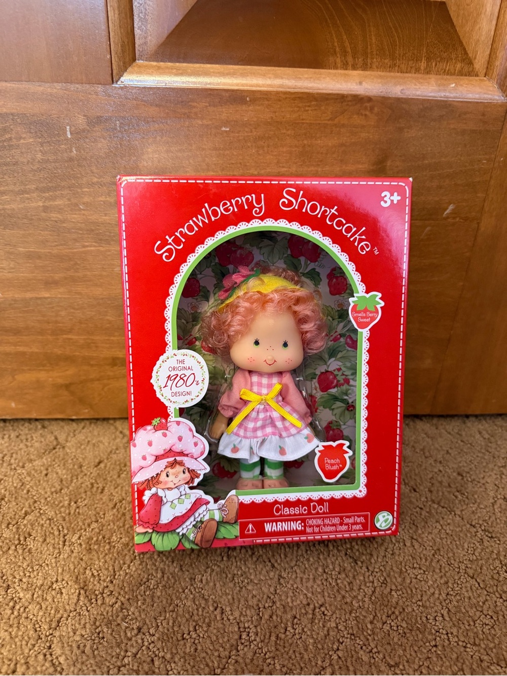 Strawberry Shortcake Classic Doll Peach Blush scented doll NIB